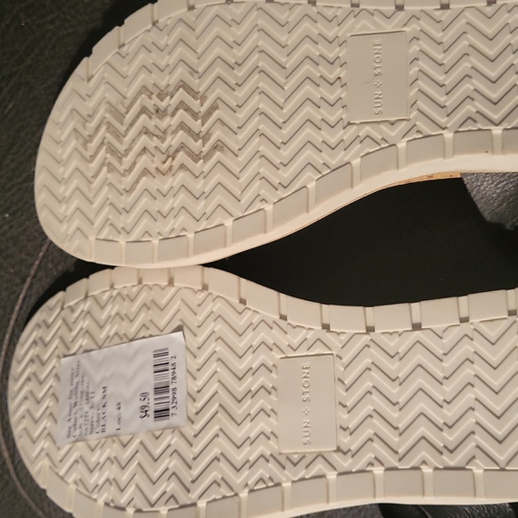 Sun + Stone  black, size 5 sandals. - Picture 3 of 4